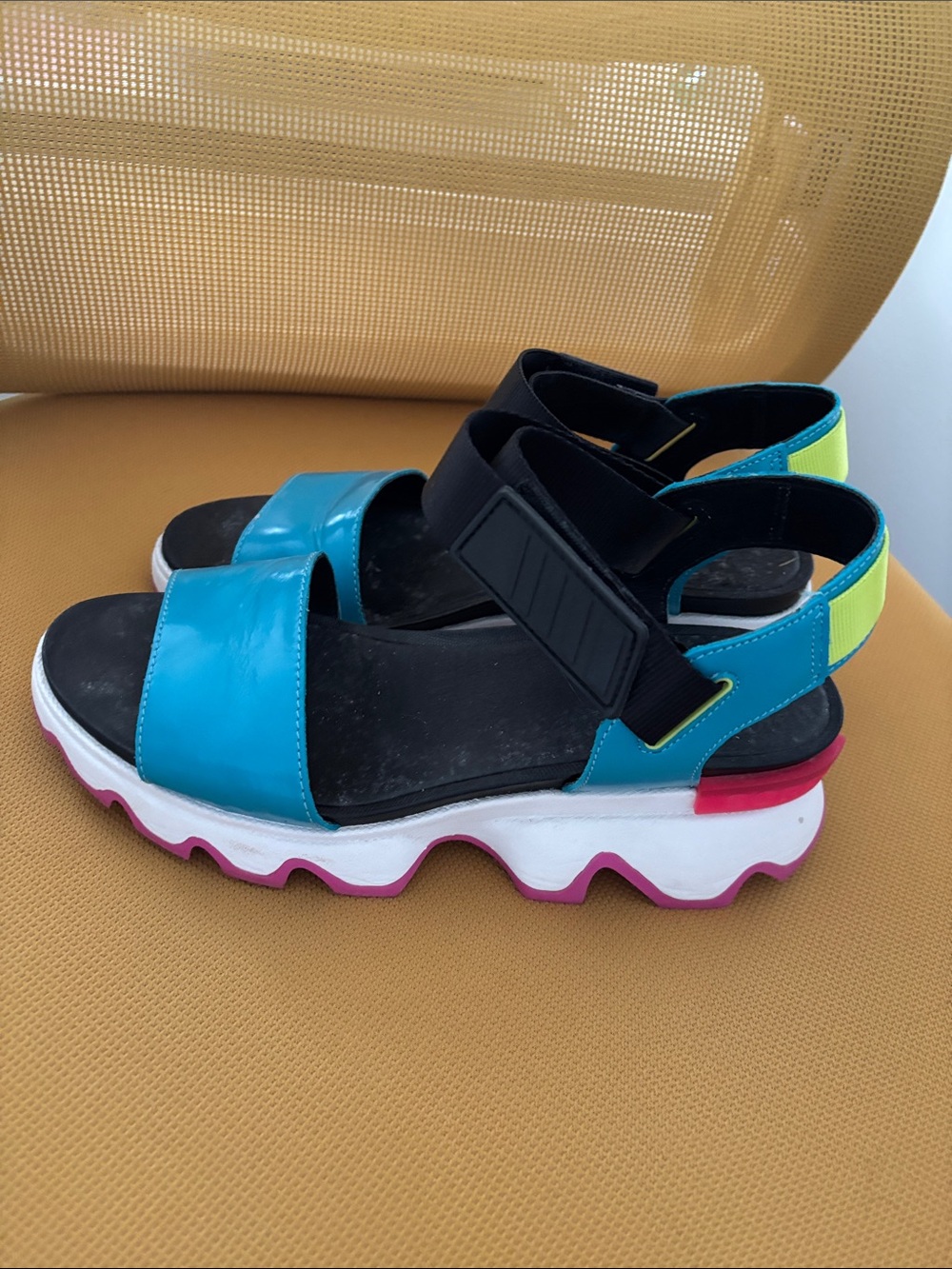Sorel Blue Teal Neon Accent Platform Sandals
